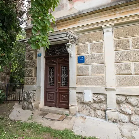 Апартаменты Rezine *